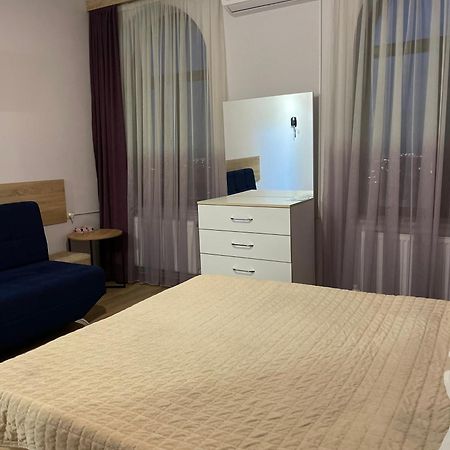 יירבאן Decca Hotel מראה חיצוני תמונה